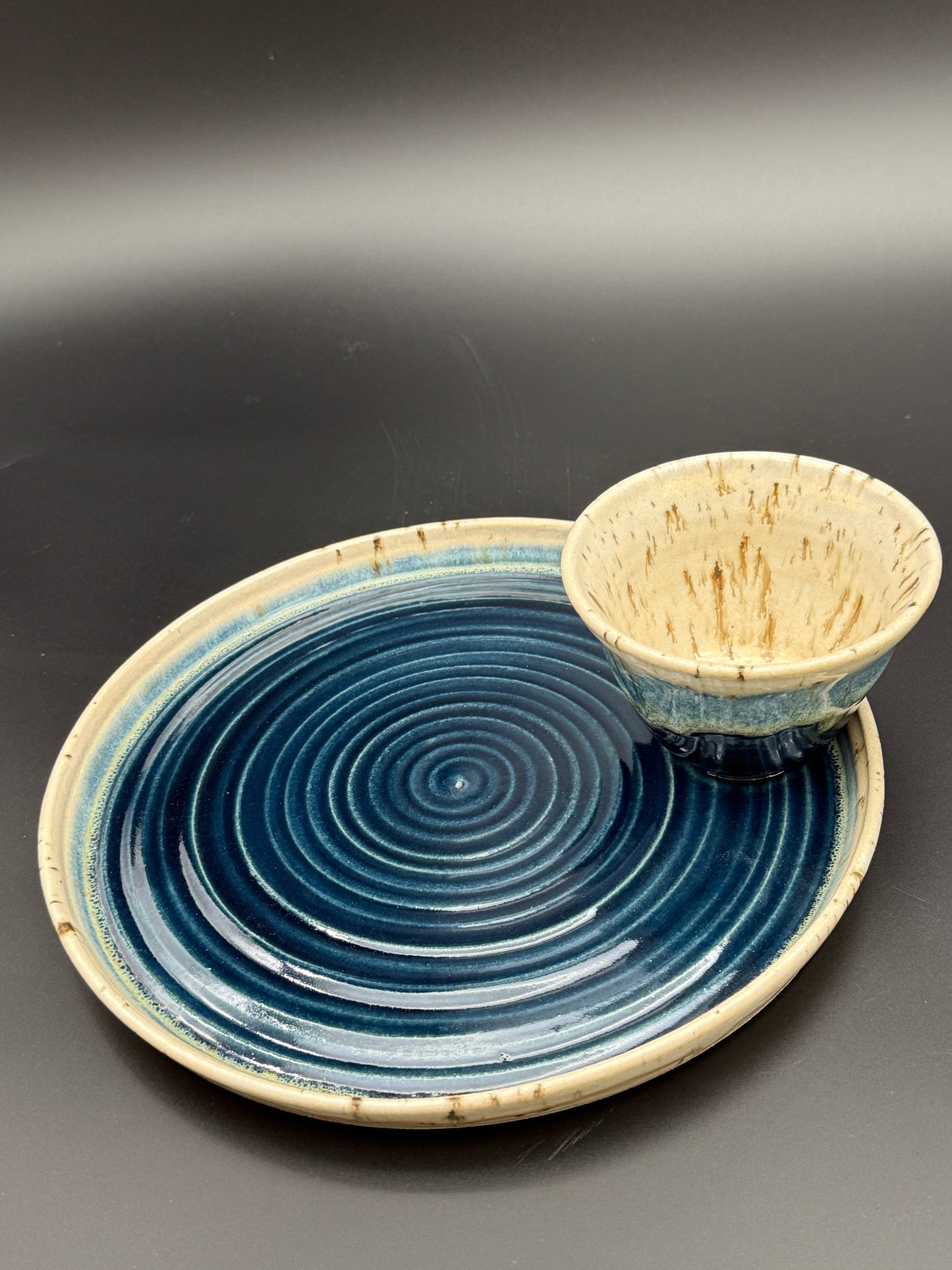 Stormy River Chip and Dip